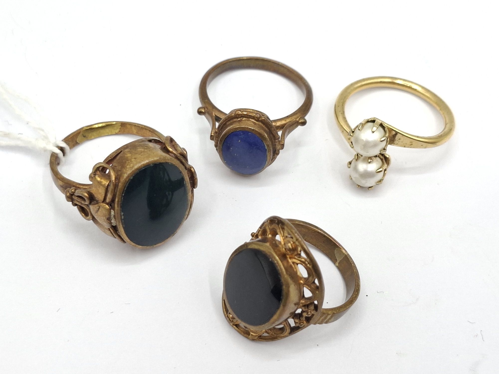 1040 · VINTAGE RINGS
