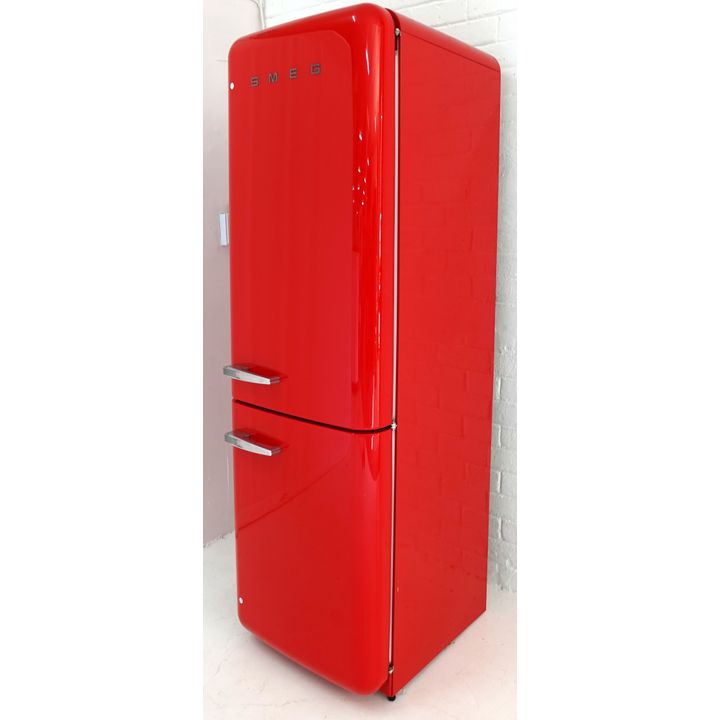 SMEG FRIDGE/FREEZER