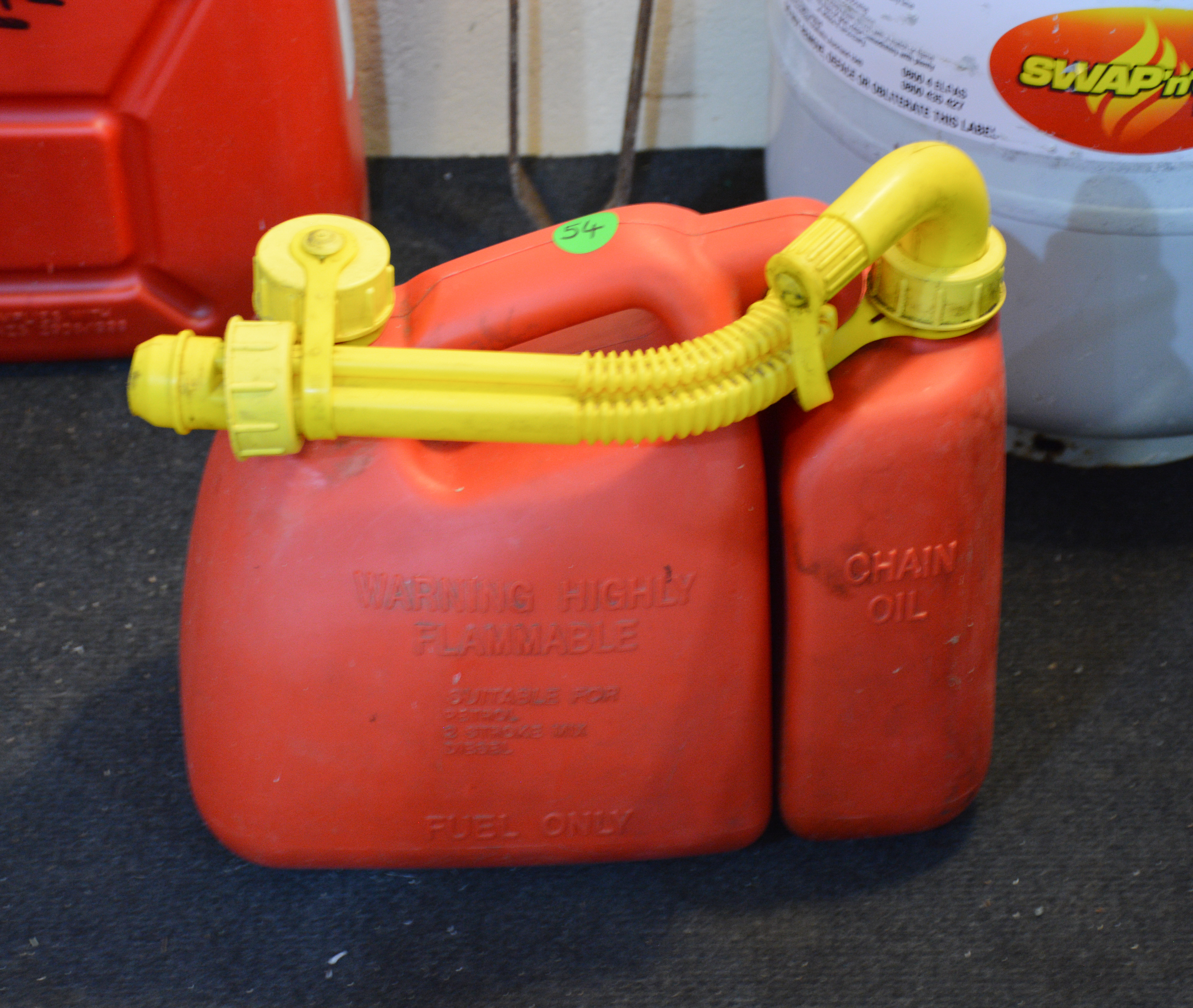 Chain Oil Container — NZ auction result