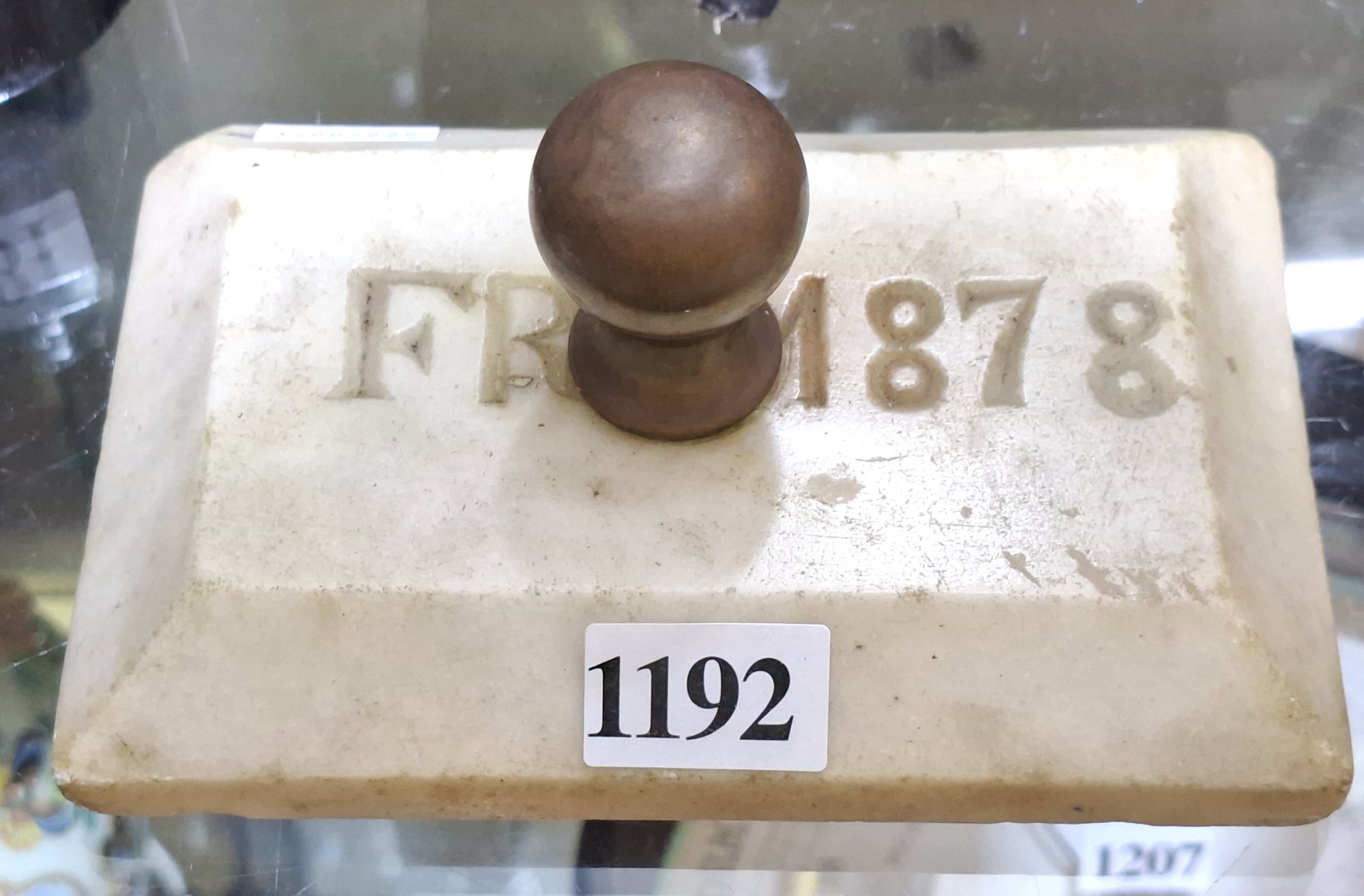 1192 · ANTIQUE MARBLE PAPERWEIGHT
