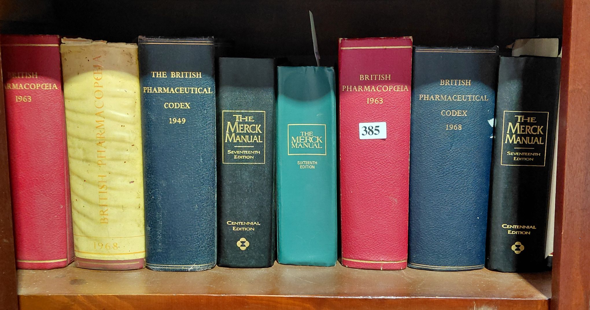 385 · BOOKS - PHARMACEUTICAL REFERENCE