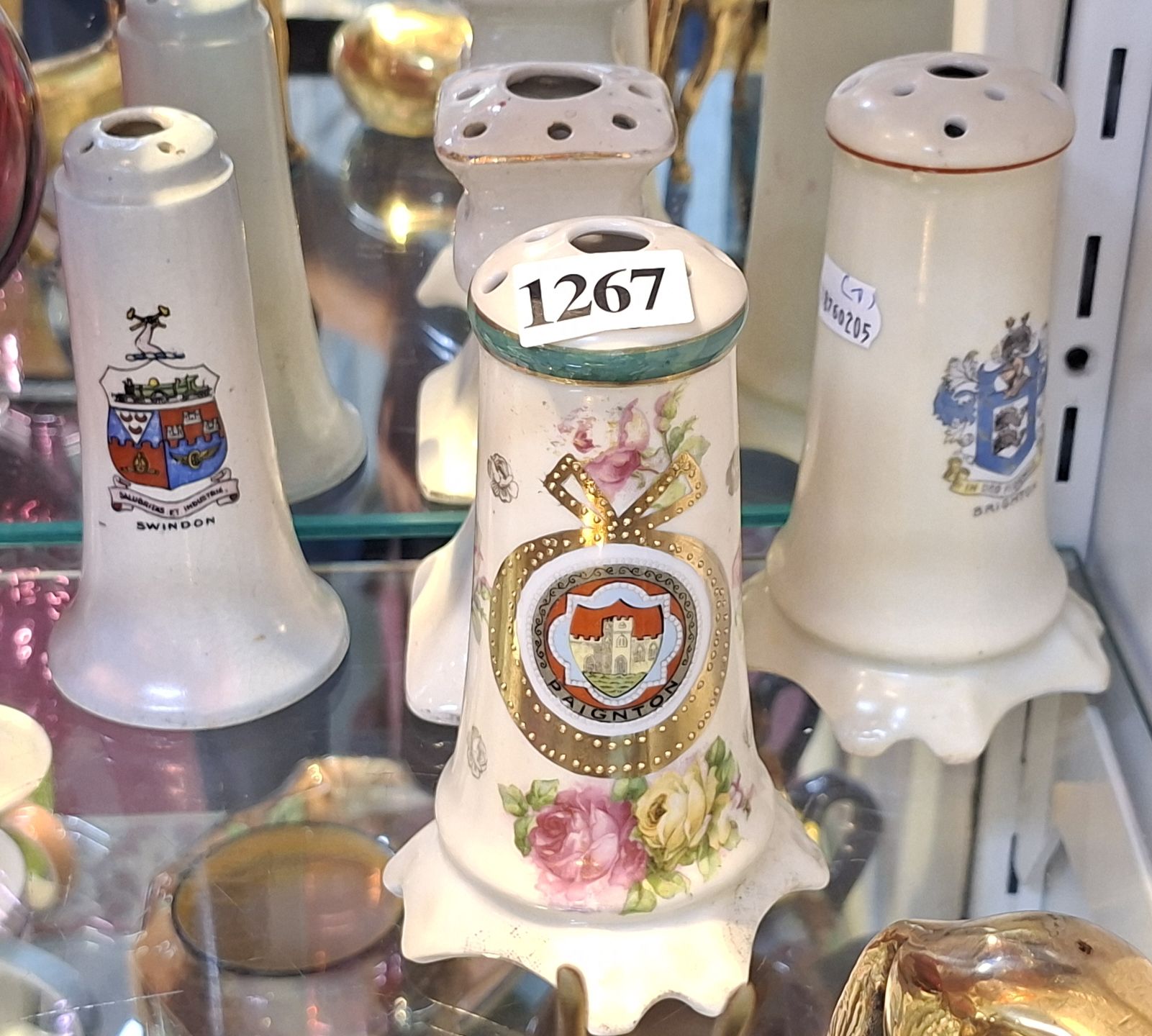 1267 · VINTAGE CERAMIC HAT PIN HOLDER