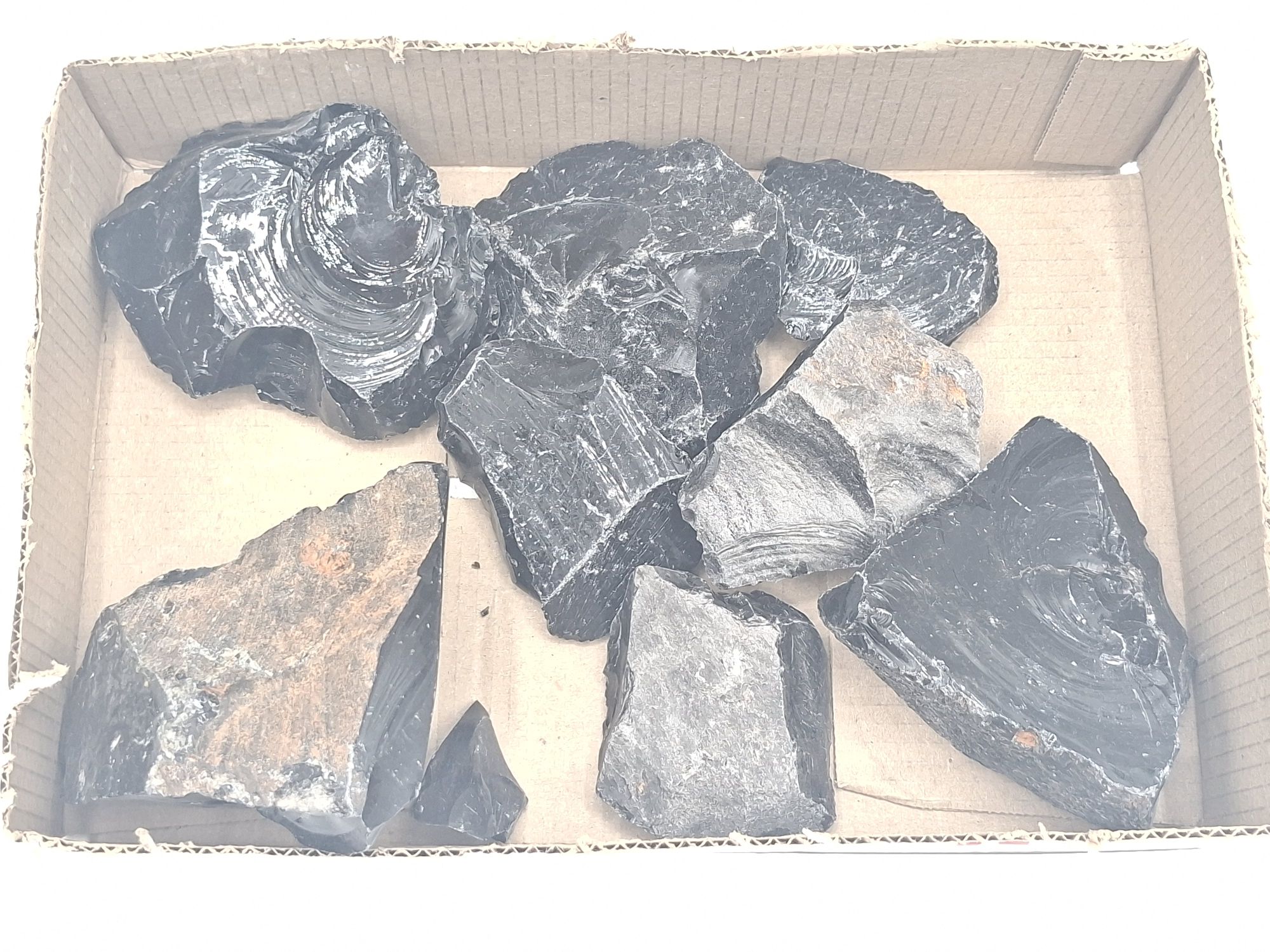 136 · BLACK OBSIDIA STONES
