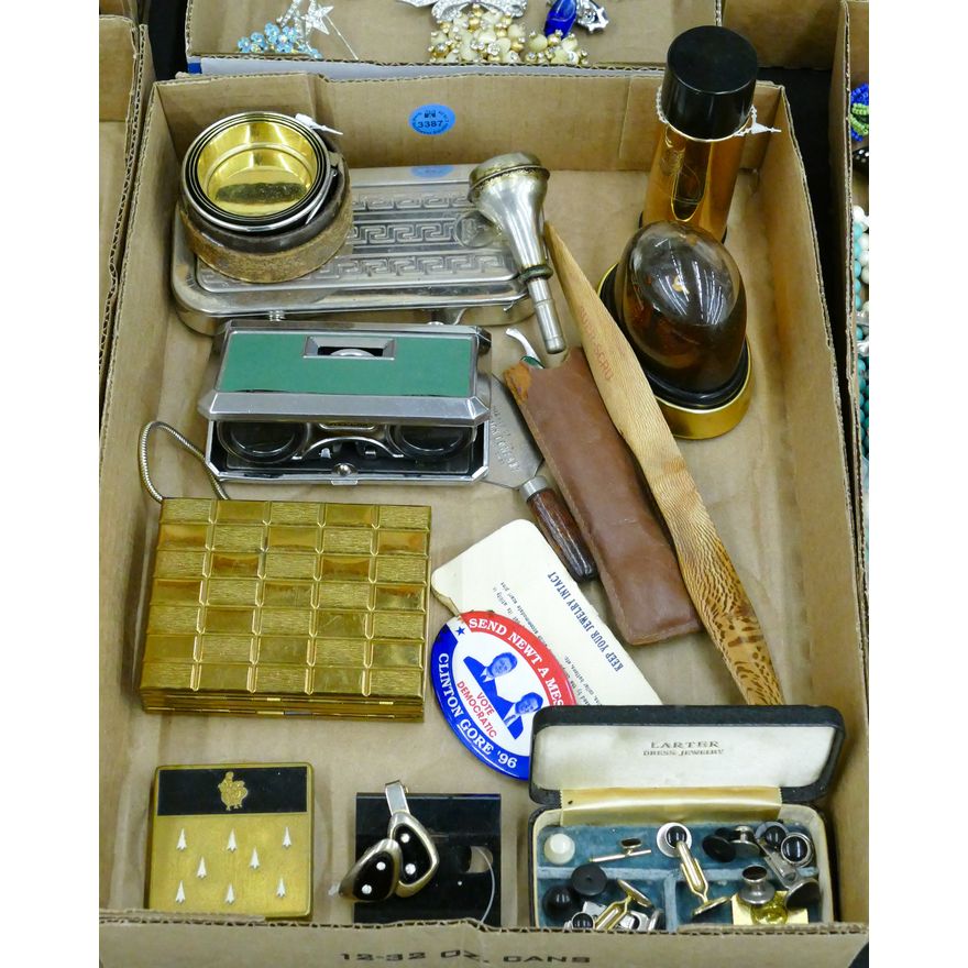 Box Vintage Men's Jewelry etc.