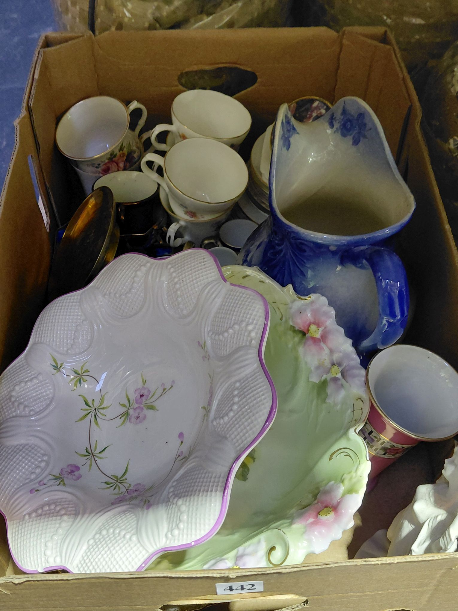 442 · BOX OF BRIC A BRAC