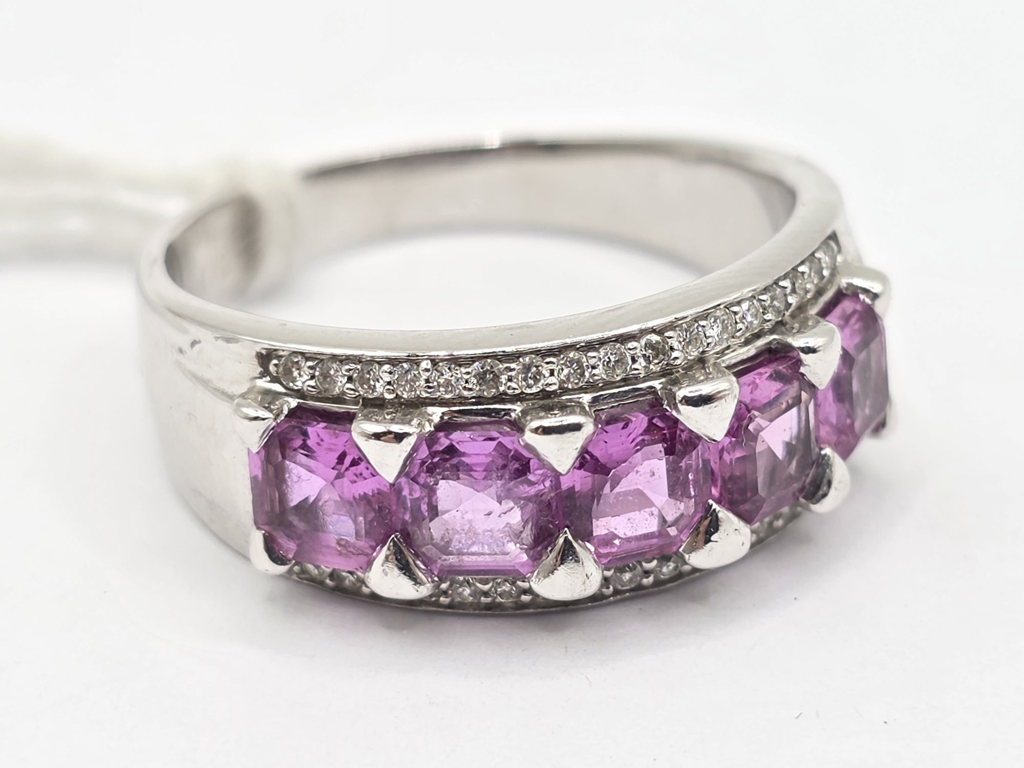 285 · 18CT GOLD PINK SAPPHIRE AND DIAMOND RING