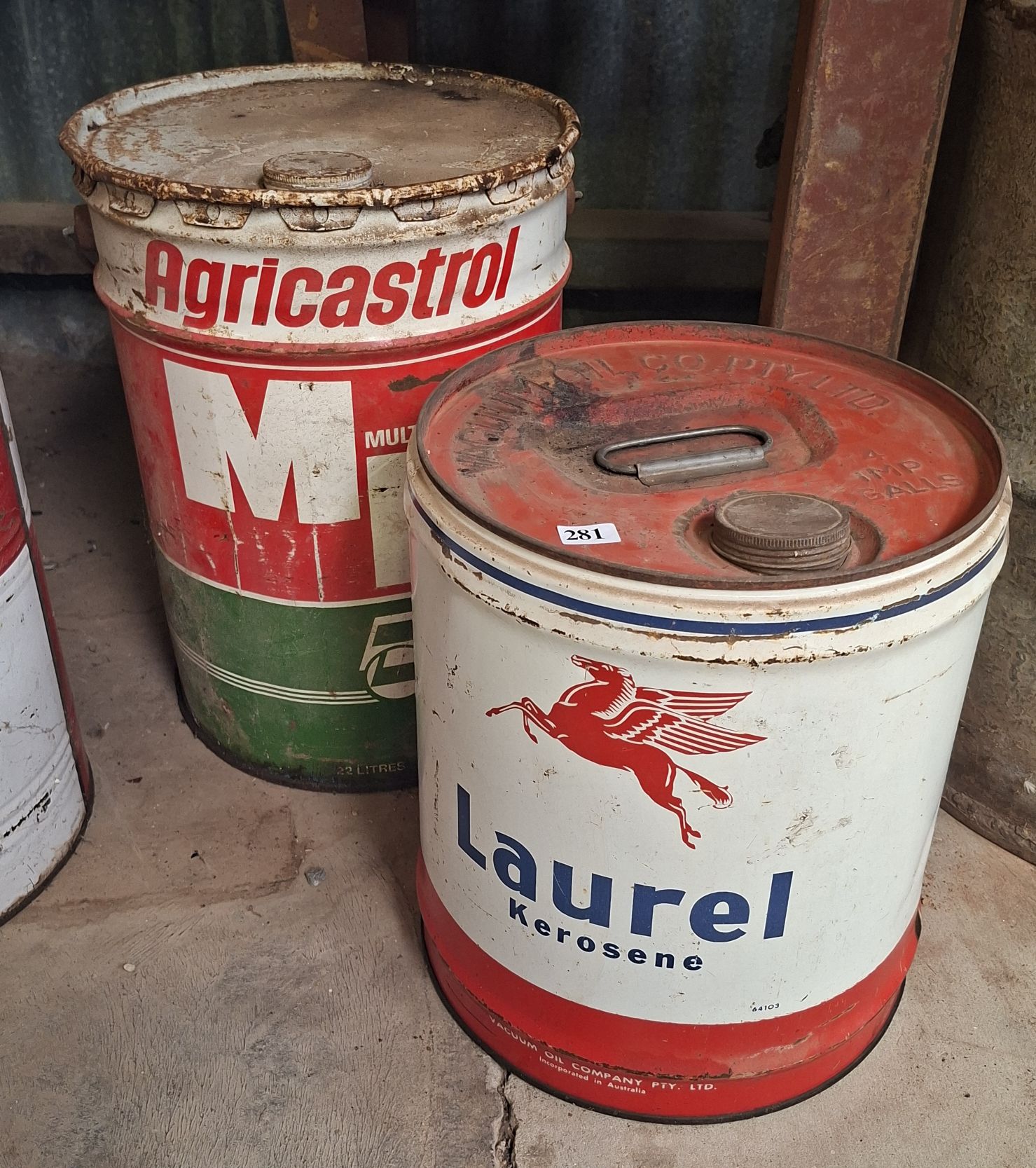 2 Vintage Drums