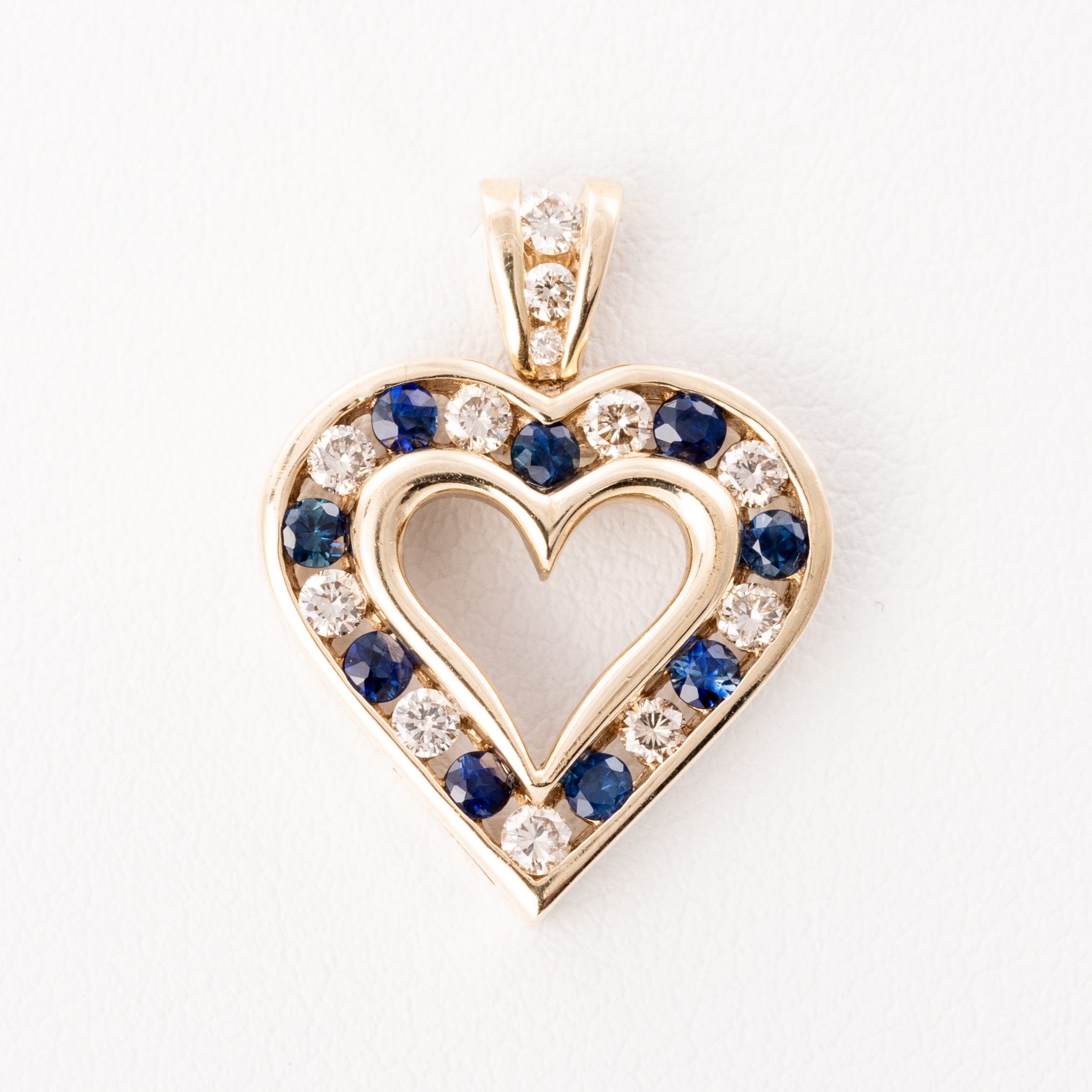 241 · Diamond & Sapphire Heart Pendant 9ct Gold