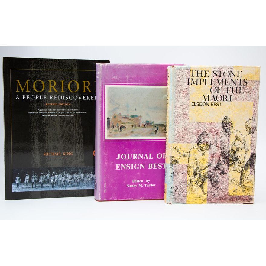 KING, MICHAEL  [3 titles] - Moriori. A People Rediscovered.