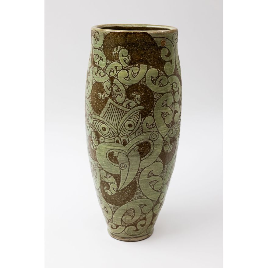 Sang Sool Shim & Keum Sun Lee - Māori inspired vase