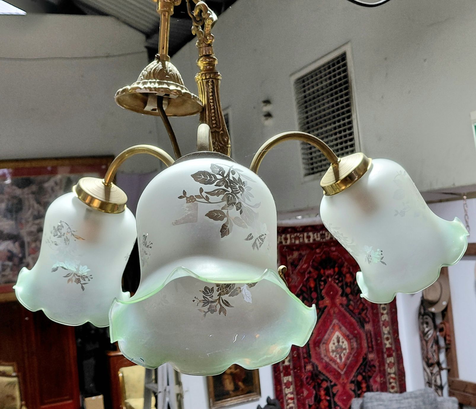 140 · VINTAGE BRASS CHANDELIER