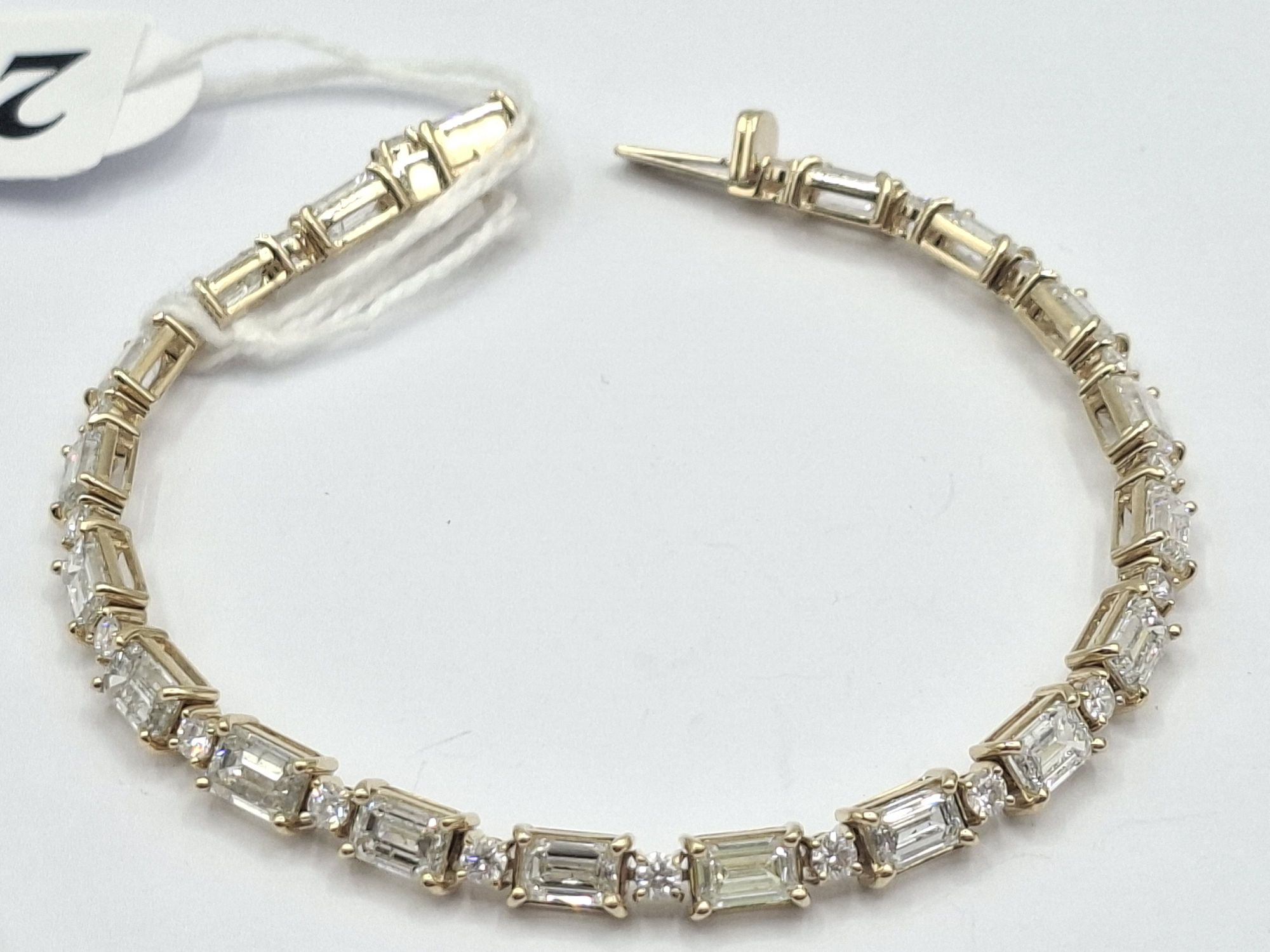 274 · 14K YELLOW GOLD TENNIS BRACELET