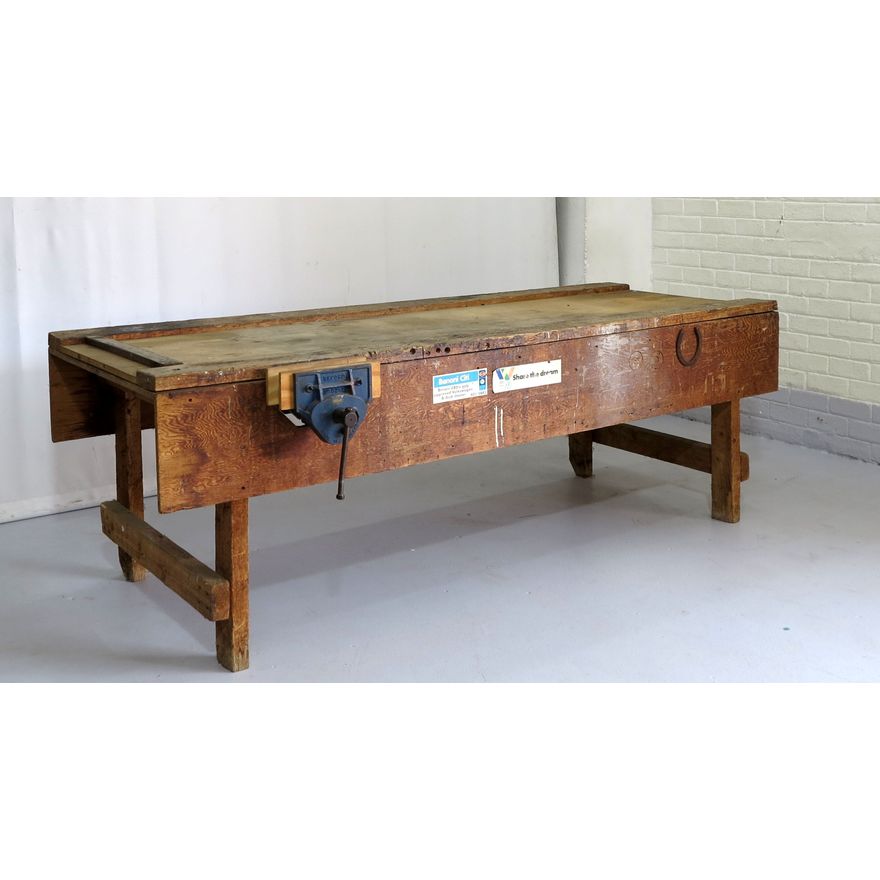 LARGE WORK BENCH