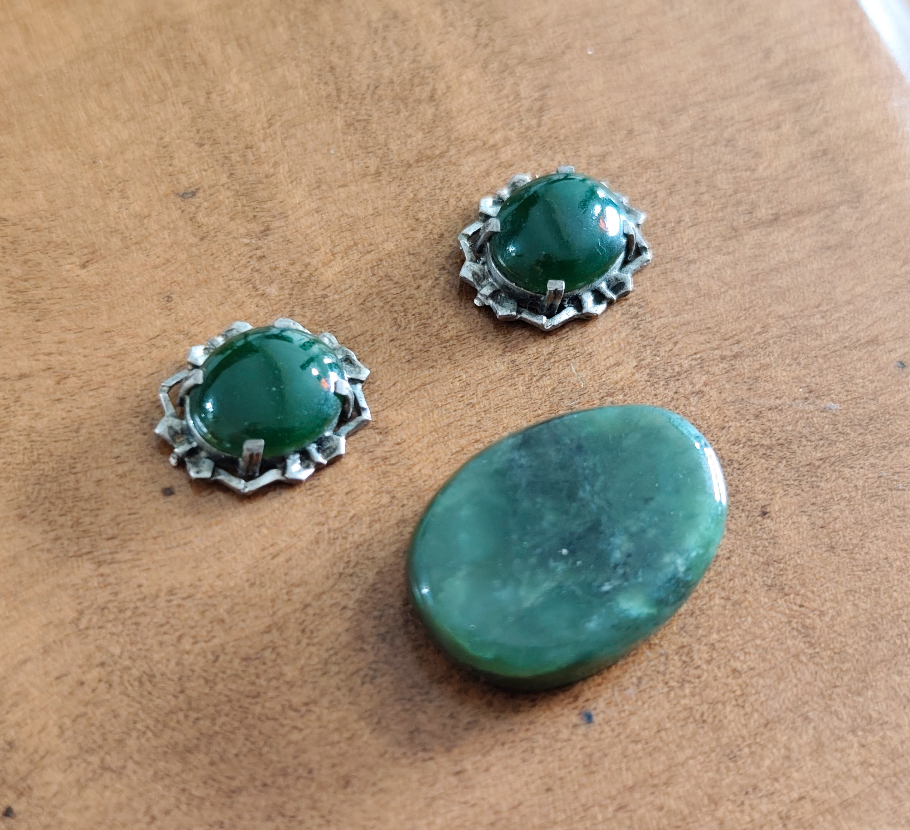 Pounamu Jewellers Pieces x 3 — sold at auction in New Zealand for $10