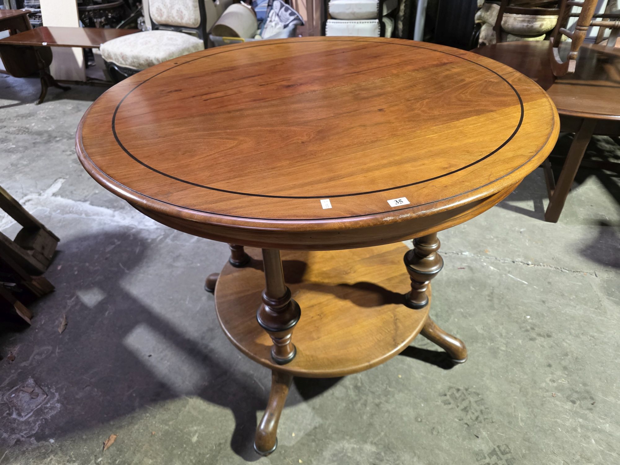 35 · CENTRE TABLE