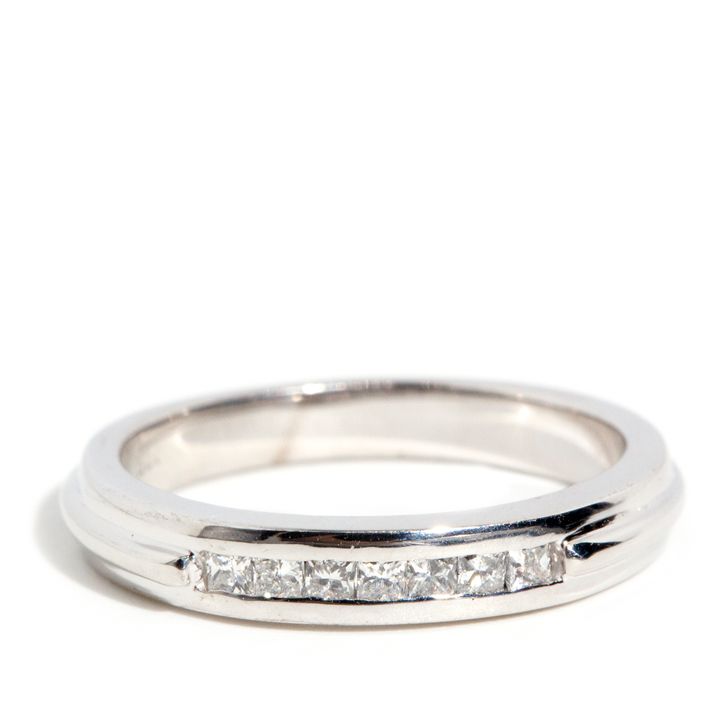 18 Carat Gold Diamond Ring