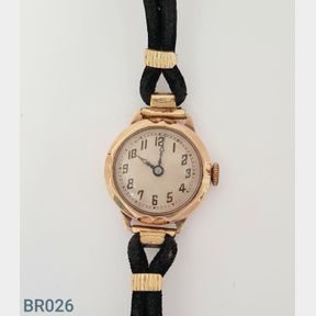 9CT GOLD VINTAGE WIND-UP WATCH - 51543/176