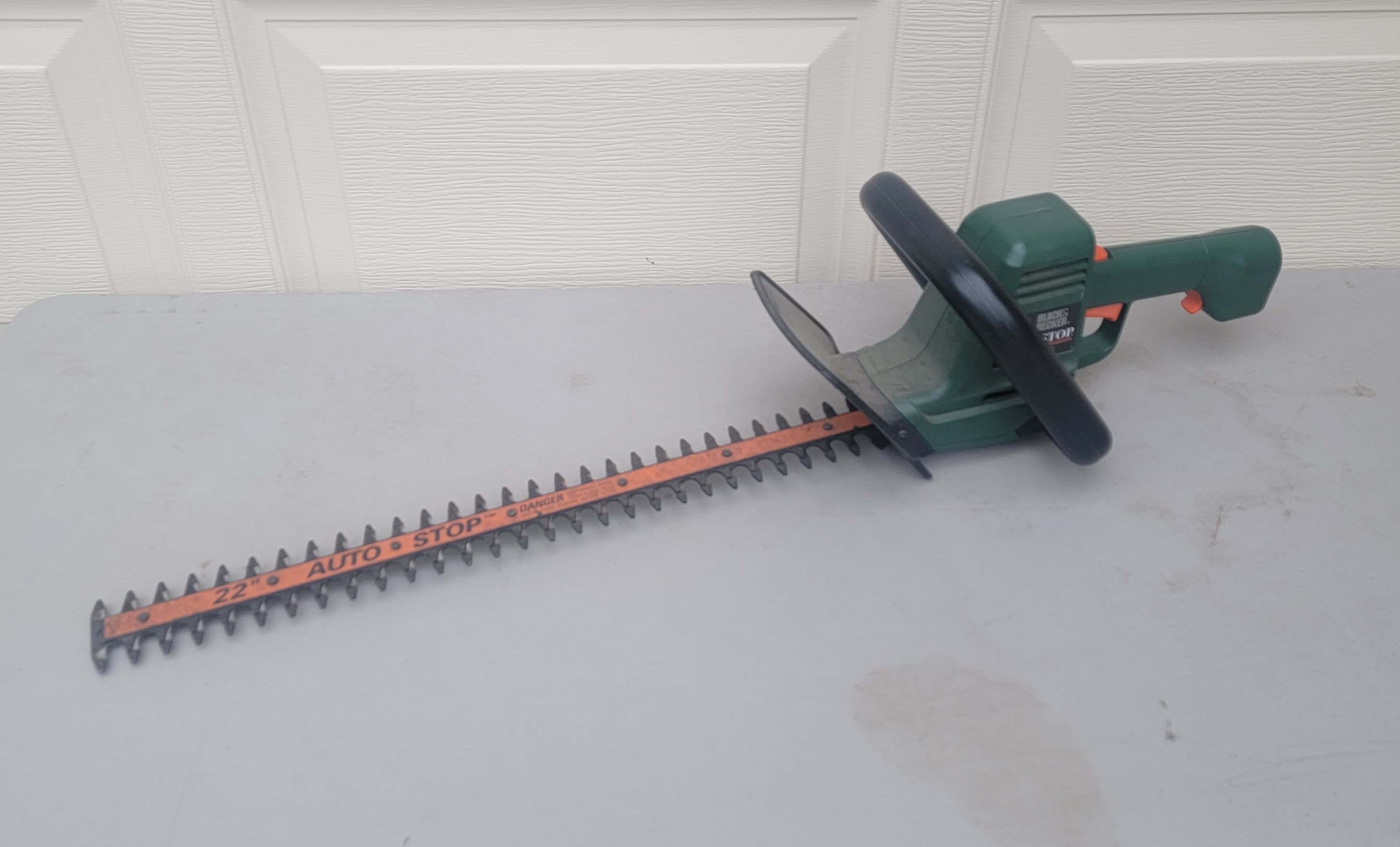 Black & Decker 22 Hedge Trimmer