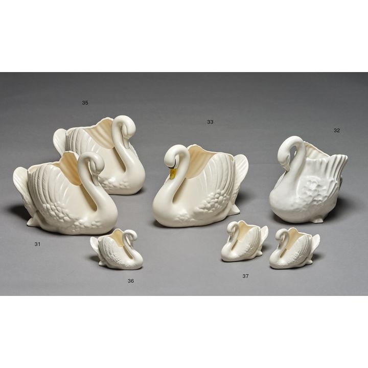 Crown Lynn Potteries, Two small white swans