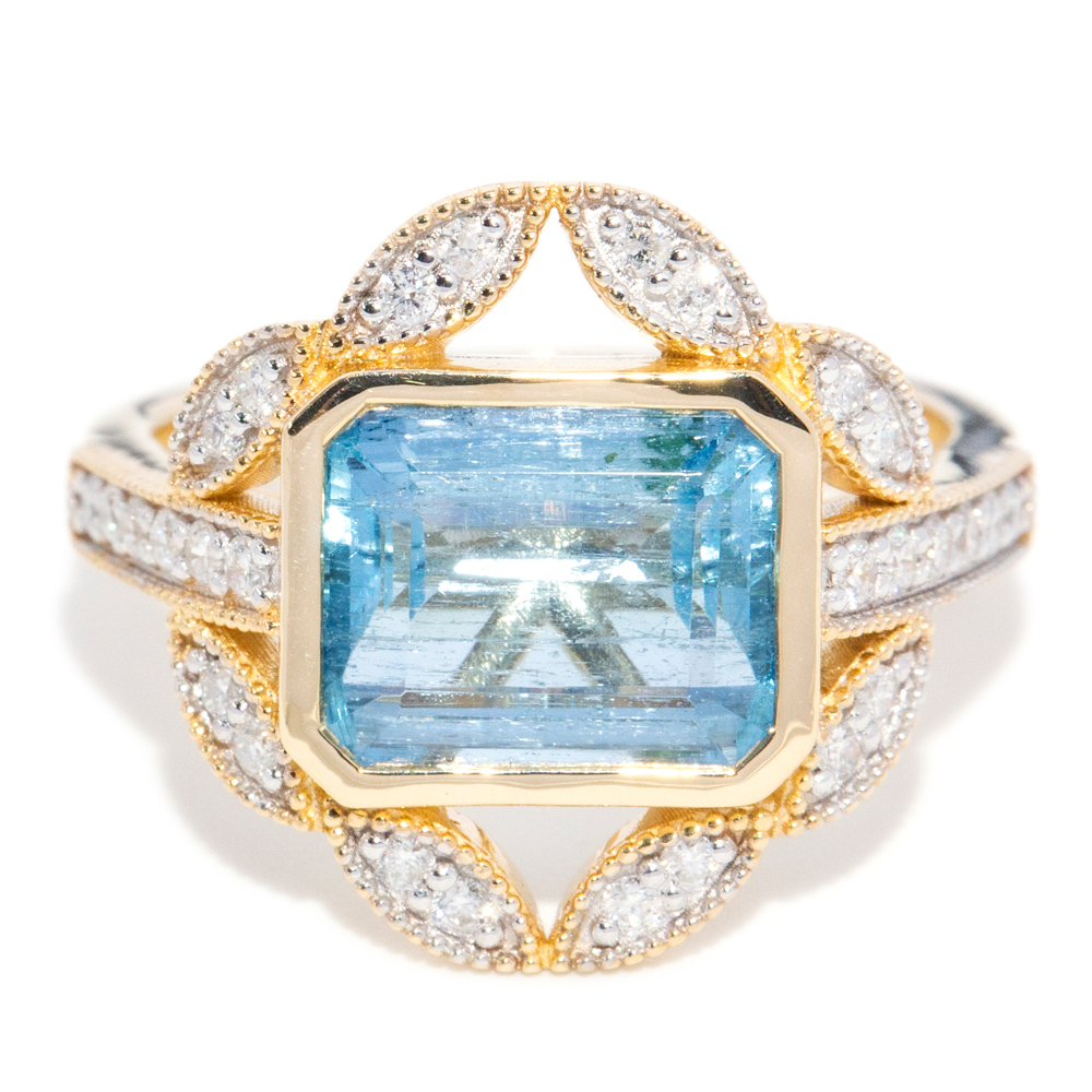 63 · 2.93 Carat Aquamarine & Diamond Ring in 14ct Gold