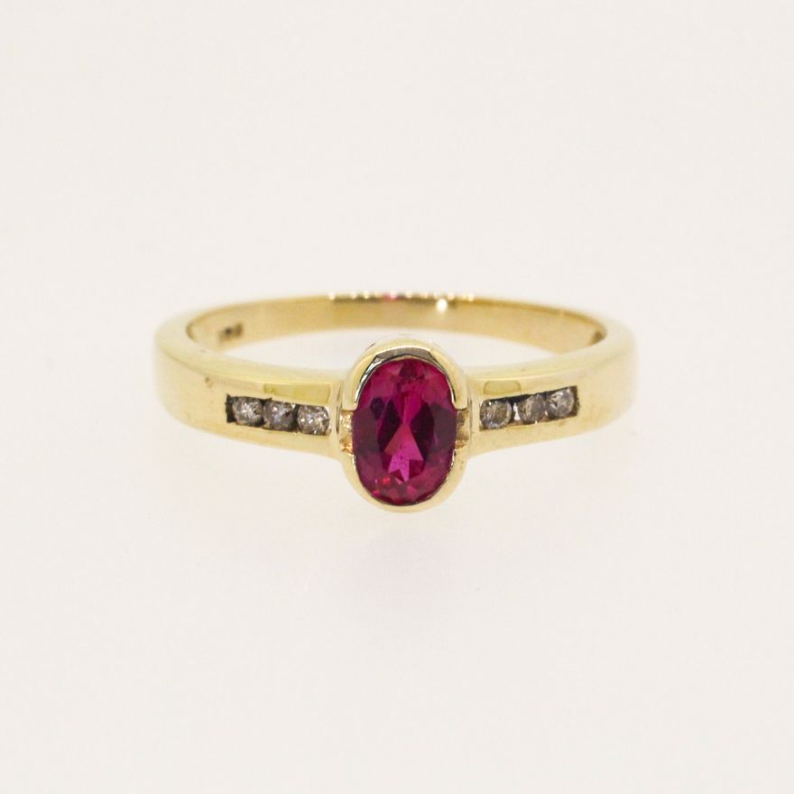 Synthetic Ruby & Diamond Ring 2.16g