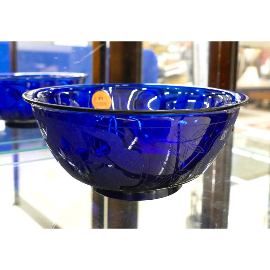 Chinese Decorated Cobalt Peking Glass Bowl 6.5''