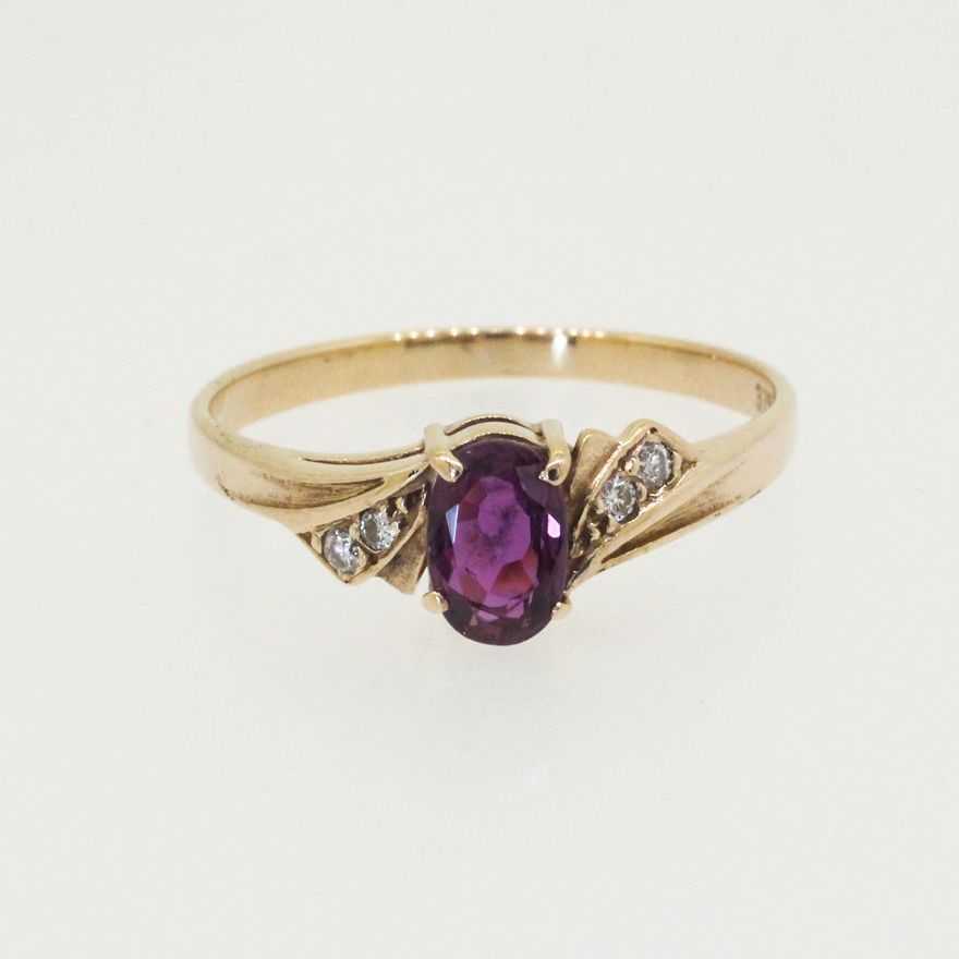 Diamond & Synthetic Sapphire Ring 1.77g