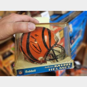 Signed Carson Palmer, Chad Johnson helmet with certificate