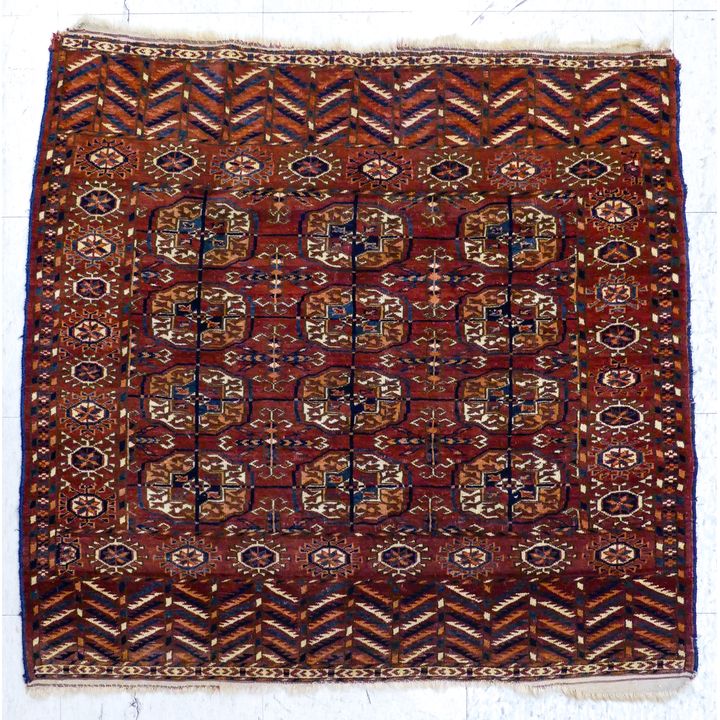 Tekke Oriental Rug