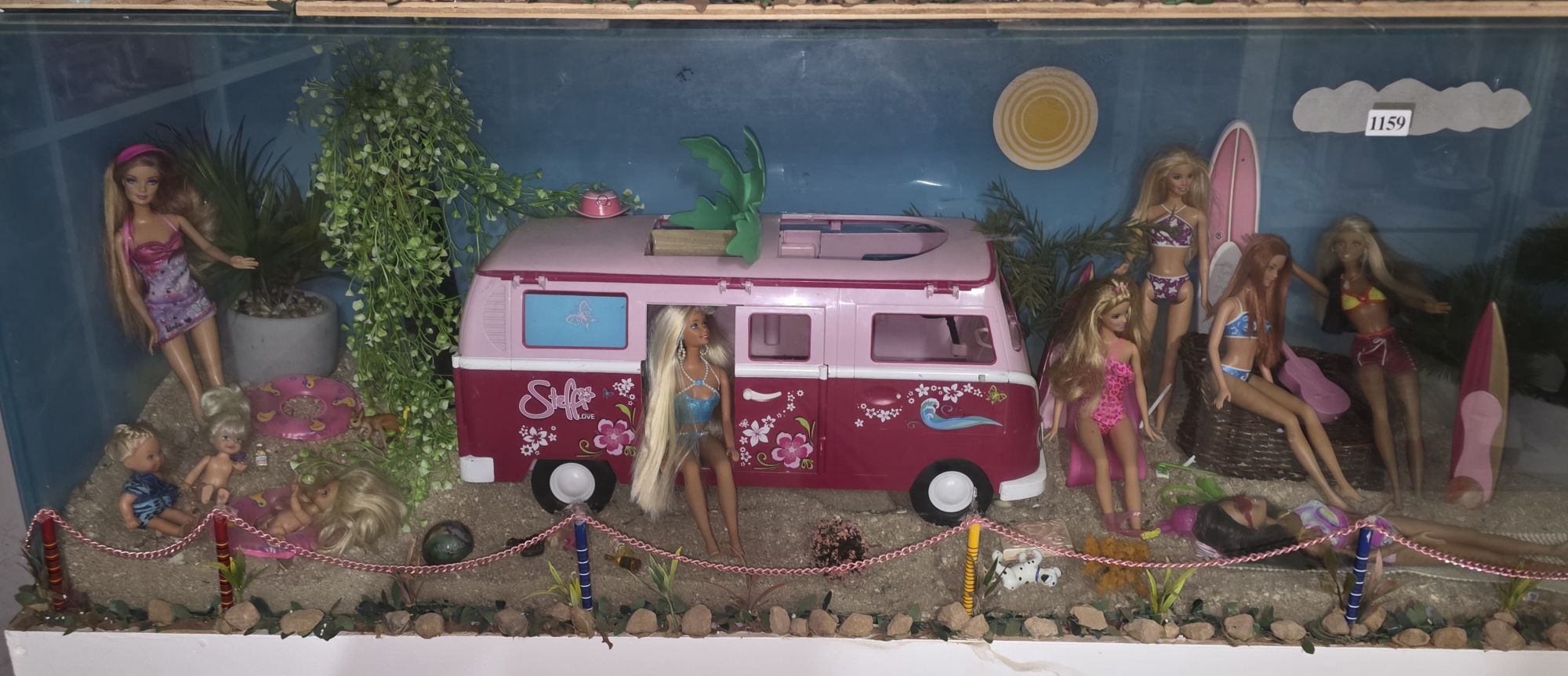 1159 · BARBIE BEACH SCENE