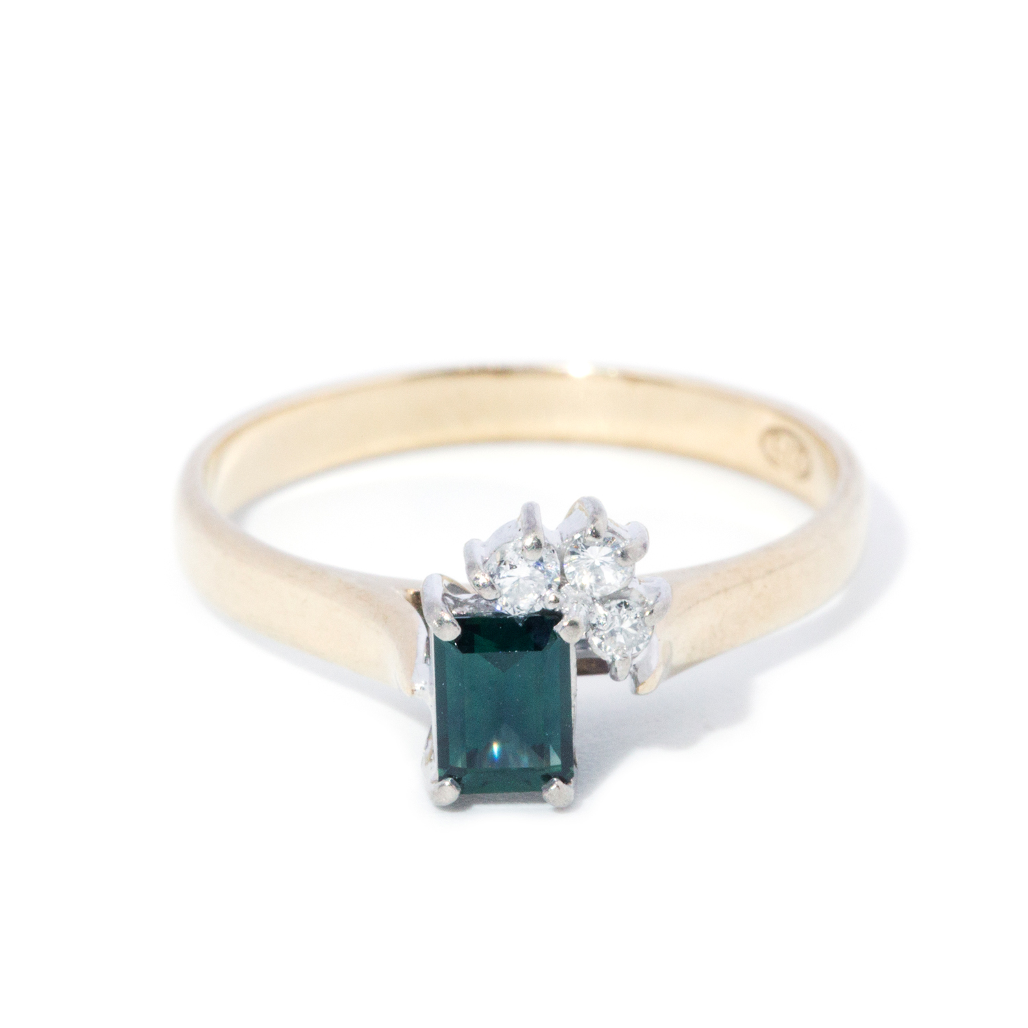 Sapphire & Diamond 9ct Gold Ring