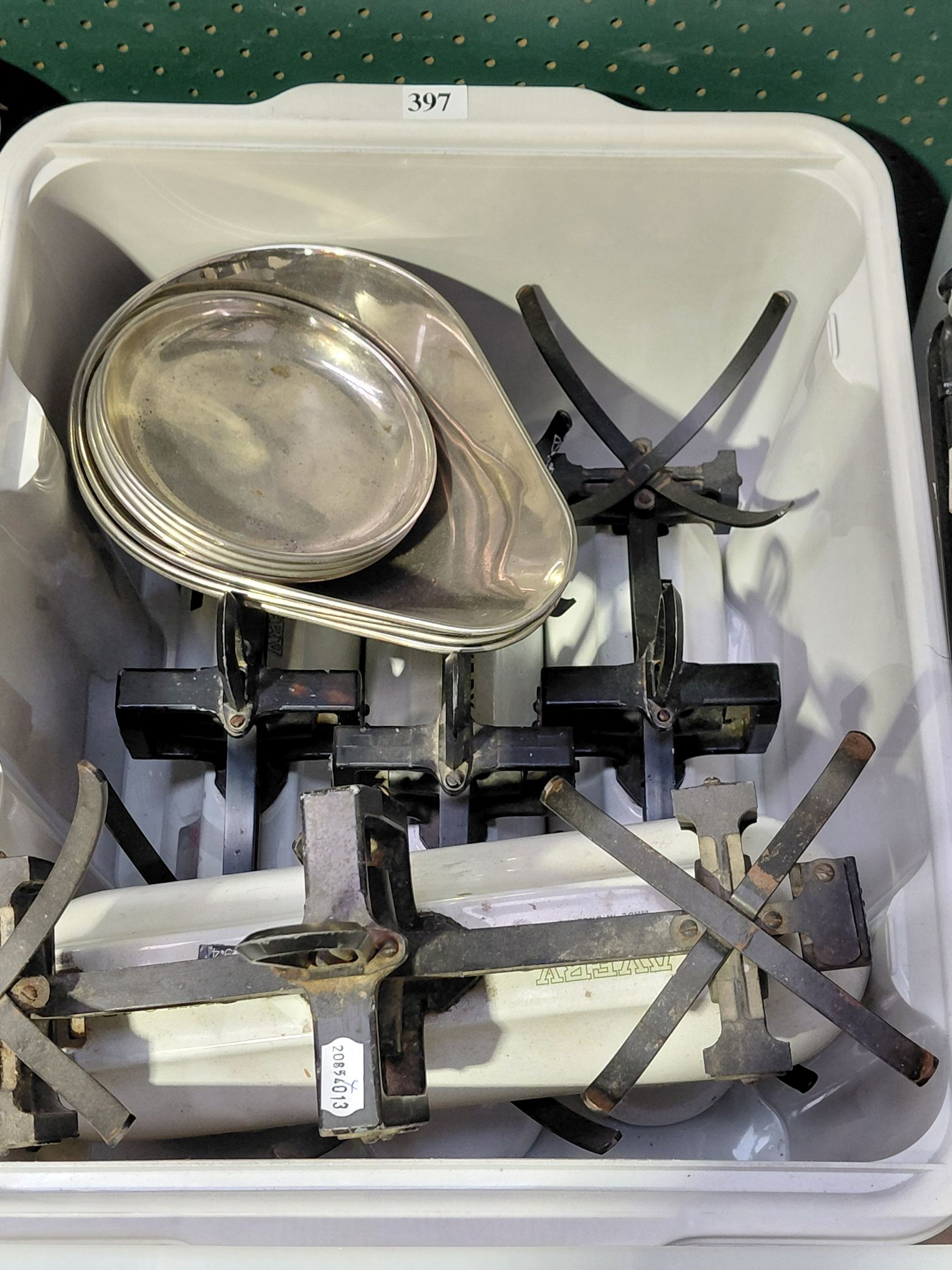 397 · CHEMIST SCALES