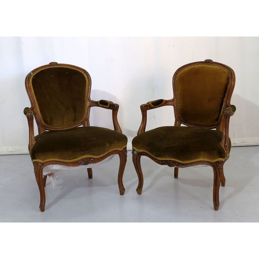 PAIR OF UPHOLSTERED OPEN ARMCHAIRS