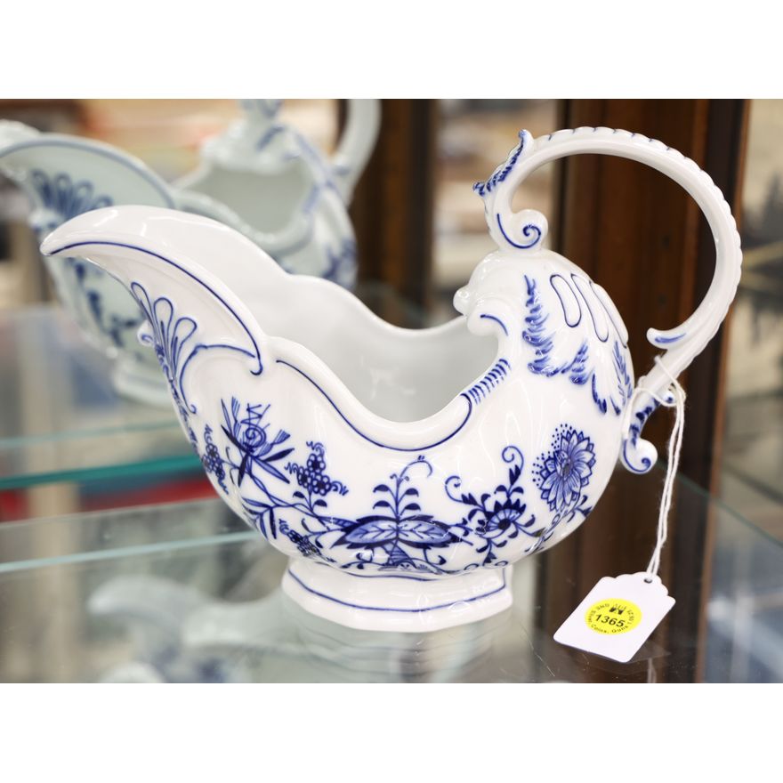 Ornate Meissen Bue Onion Gravy Boat 9''