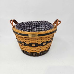 Longaberger 2002 Collectors Club Miniature Corn Basket