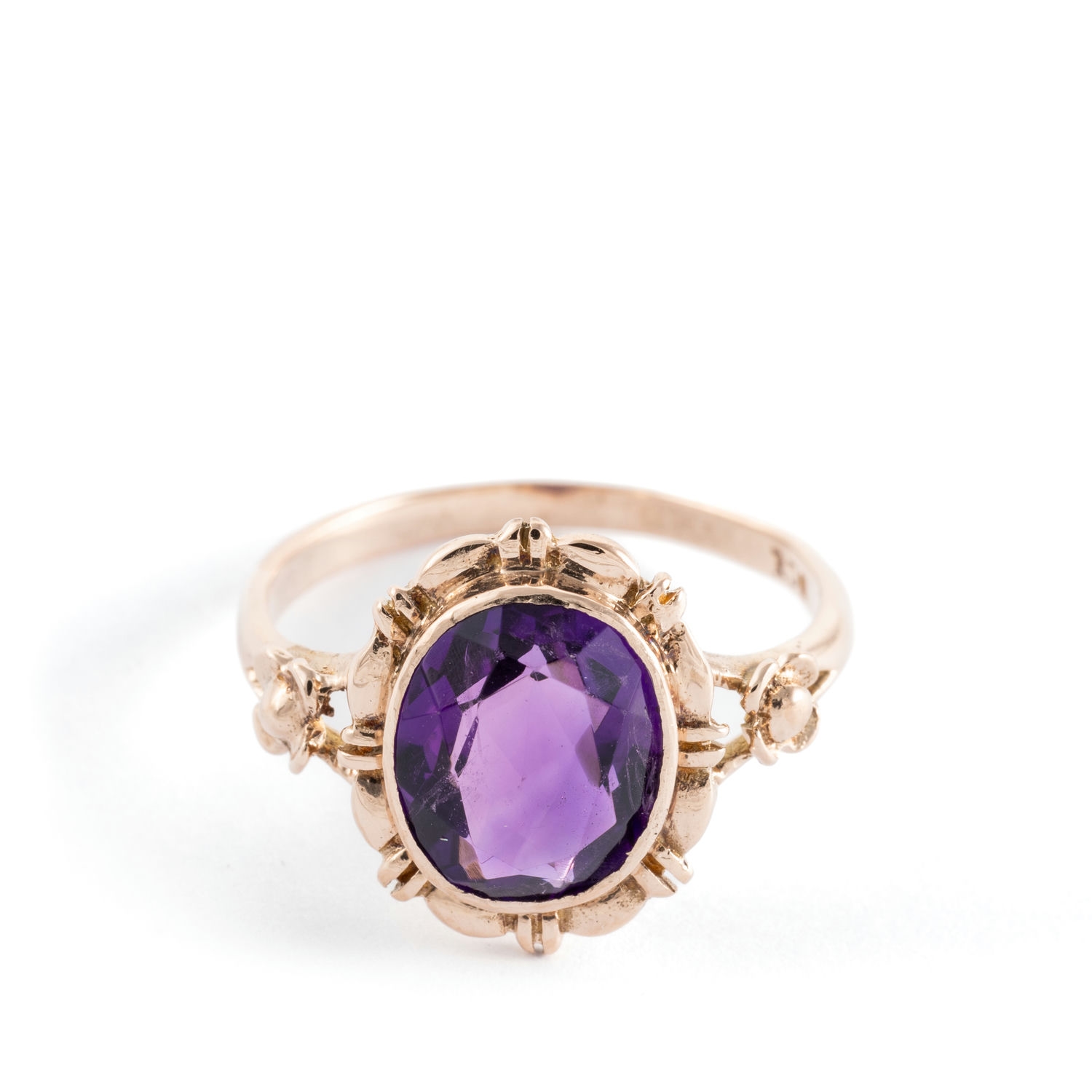 321 · Amethyst 9ct Gold Ring