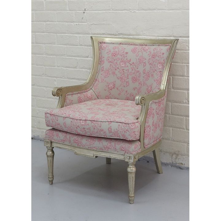 UPHOLSTERED ARMCHAIR