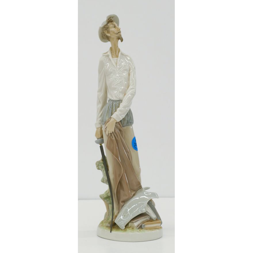 Lladro 4854 Don Quixote Porcelain Figurine