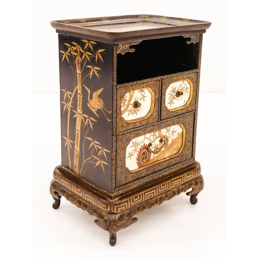 Japanese Meiji Lacquered Table Cabinet 10''x7''x5.5''