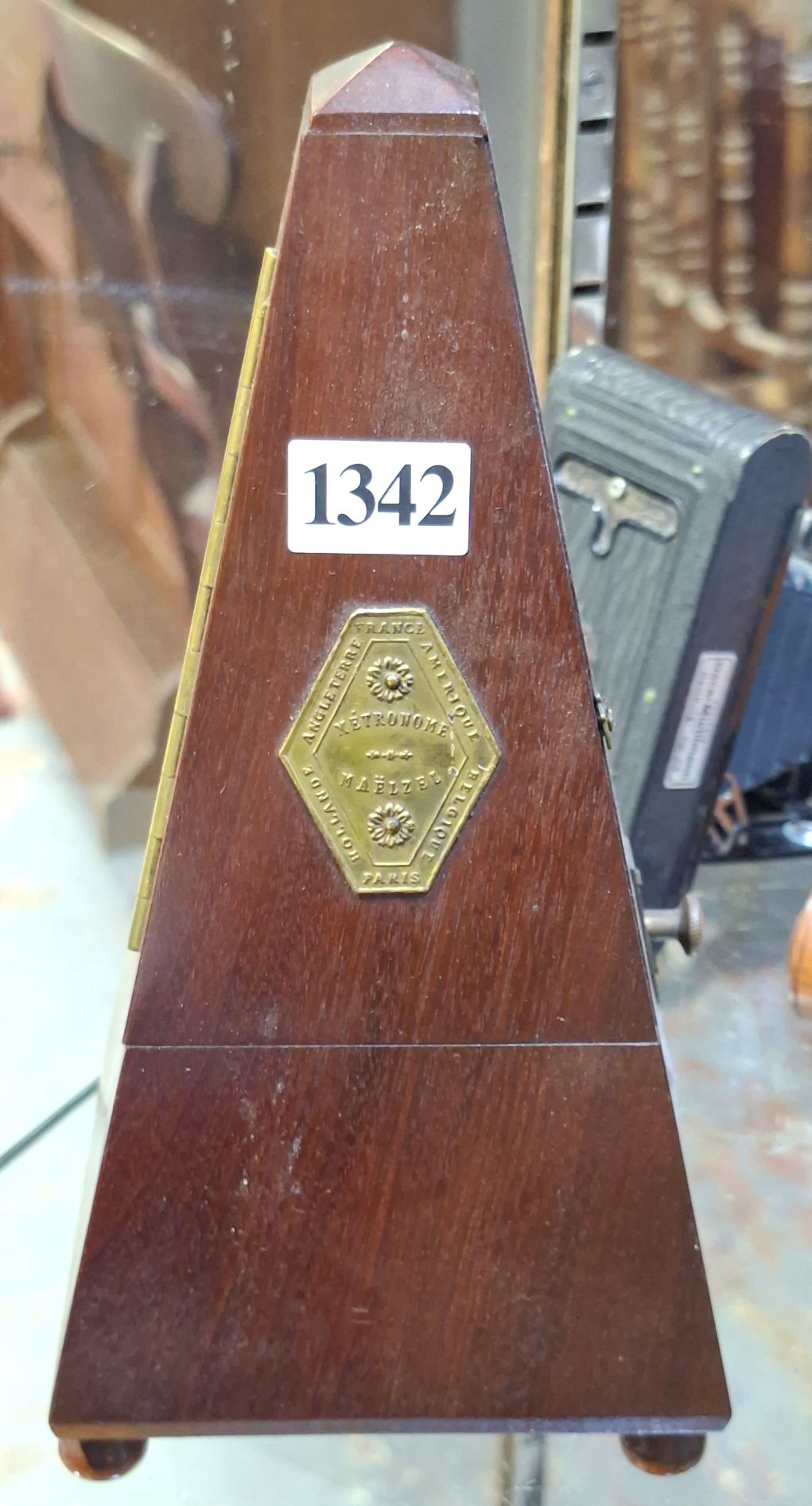 1342 · ANTIQUE MUSIC METRONOME