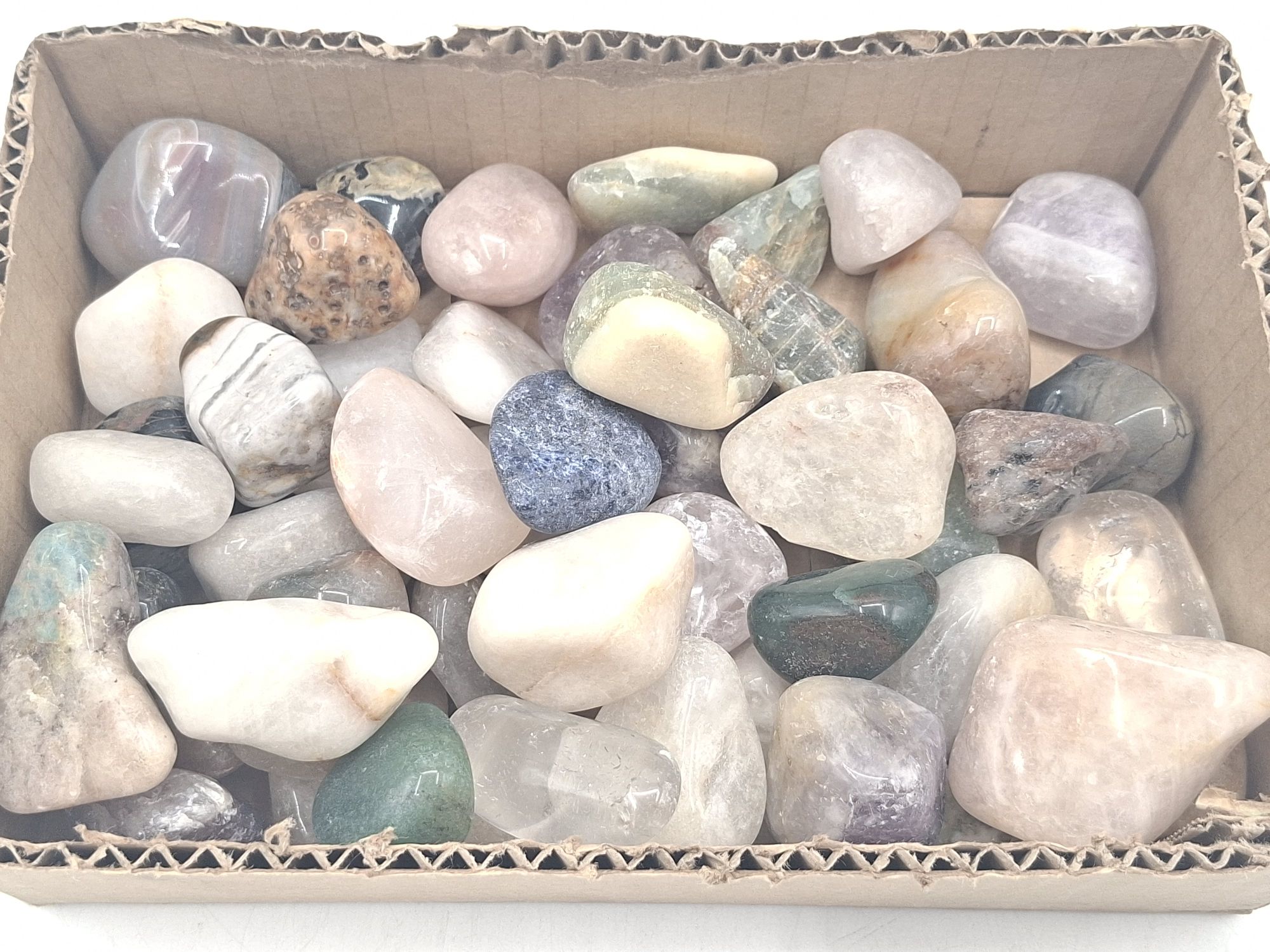 137 · TUMBLED CRYSTALS