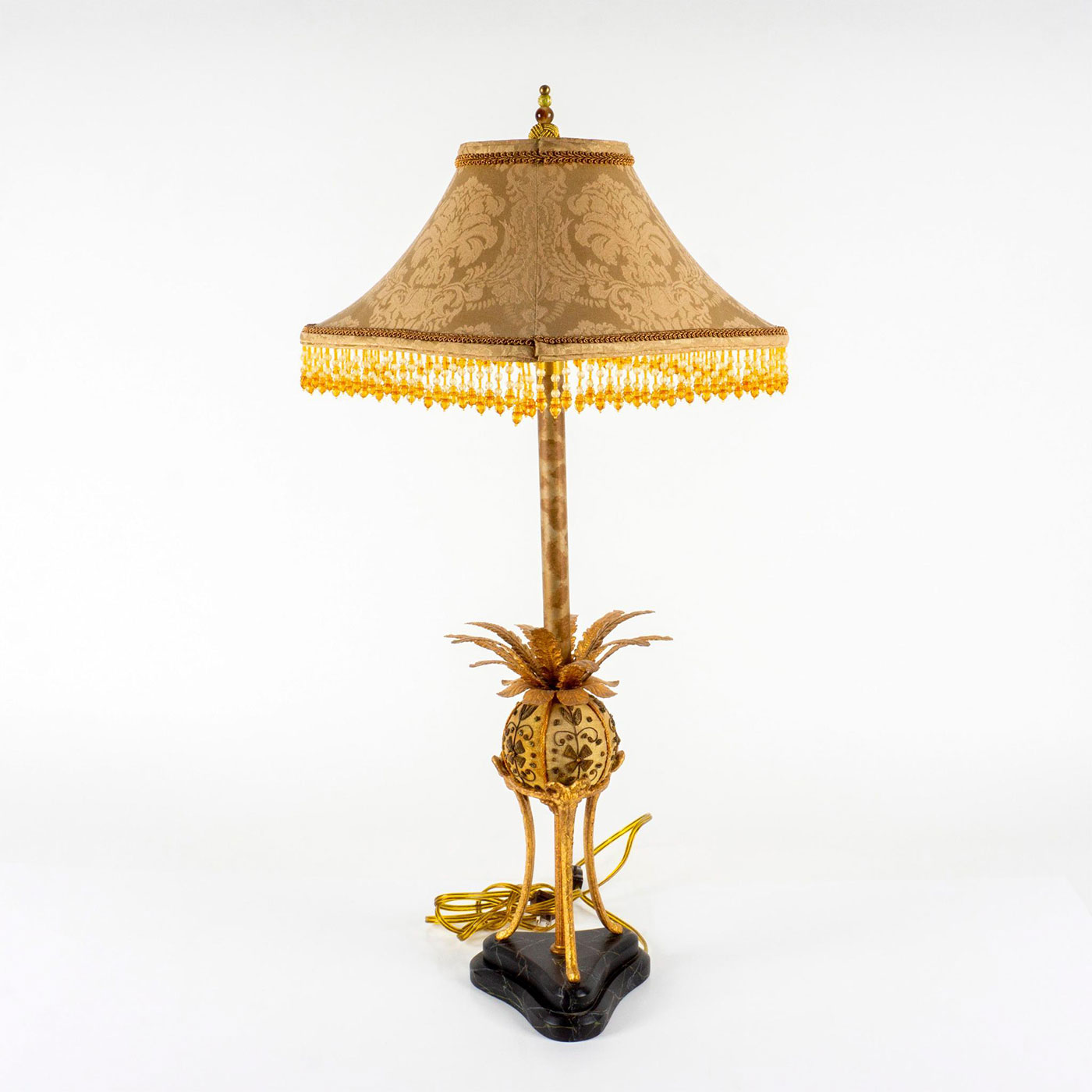 frederick cooper ランプ Frederick Cooper Decorative Lamp with Shade | Lion and Unicorn