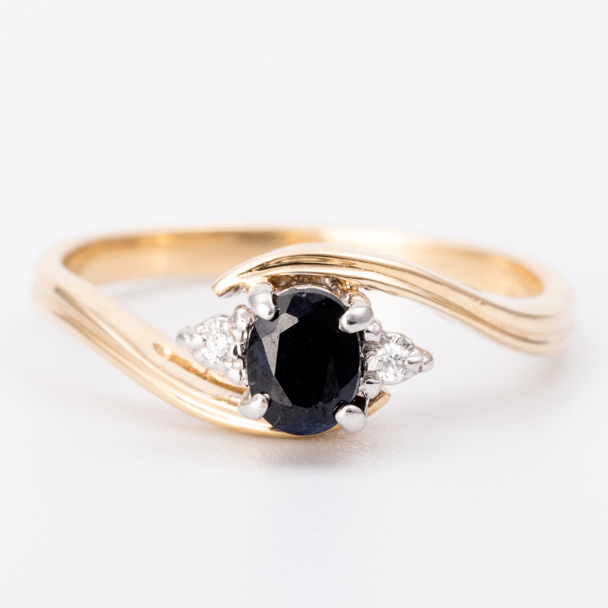 Sapphire Crossover Ring 9ct Gold