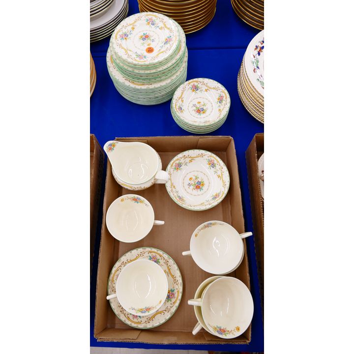40pc Royal Doulton 'The Sutton' Dinnerware