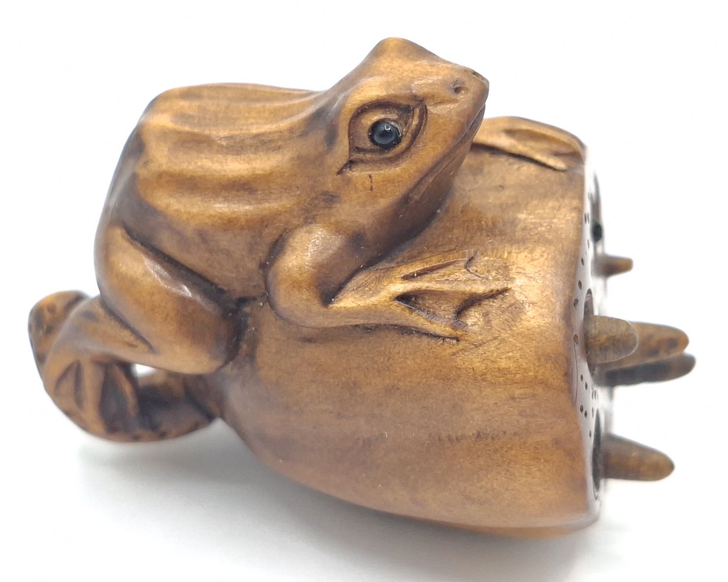 78 · CARVED JAPANESE BOXWOOD NETSUKE