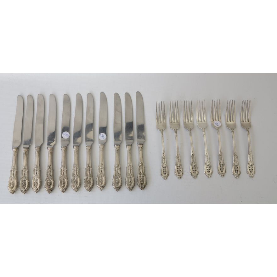 AMERICAN WALLACE STERLING SILVER PART CUTLERY SERVICE 400gms.