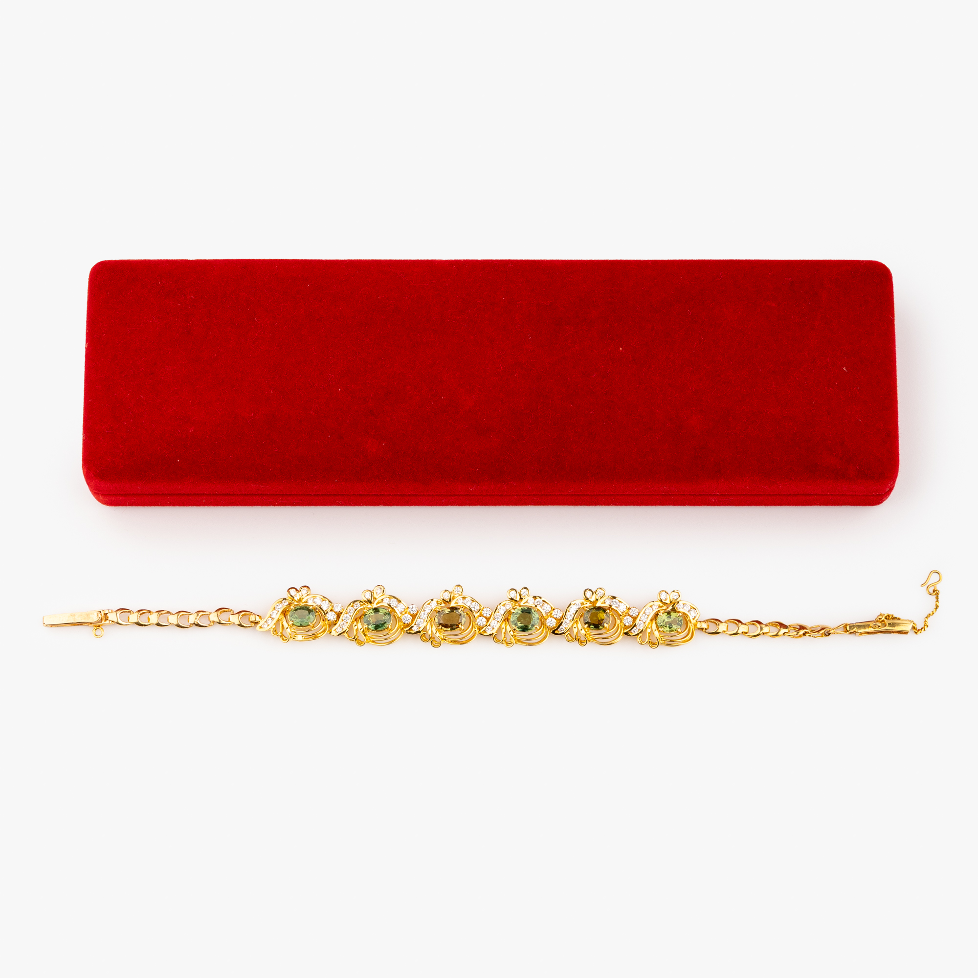 57 · Diamond & Sapphire Bracelet