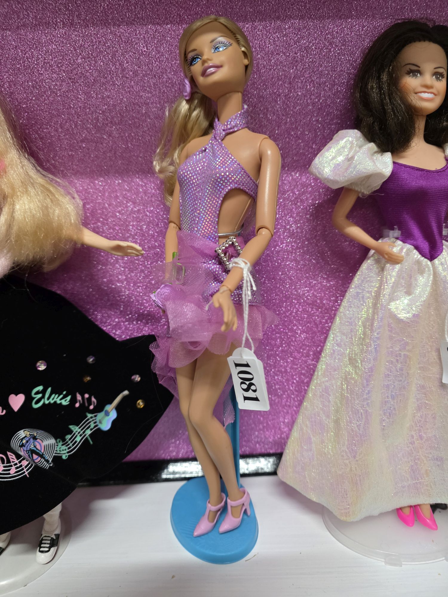 1081 · BARBIE DOLL