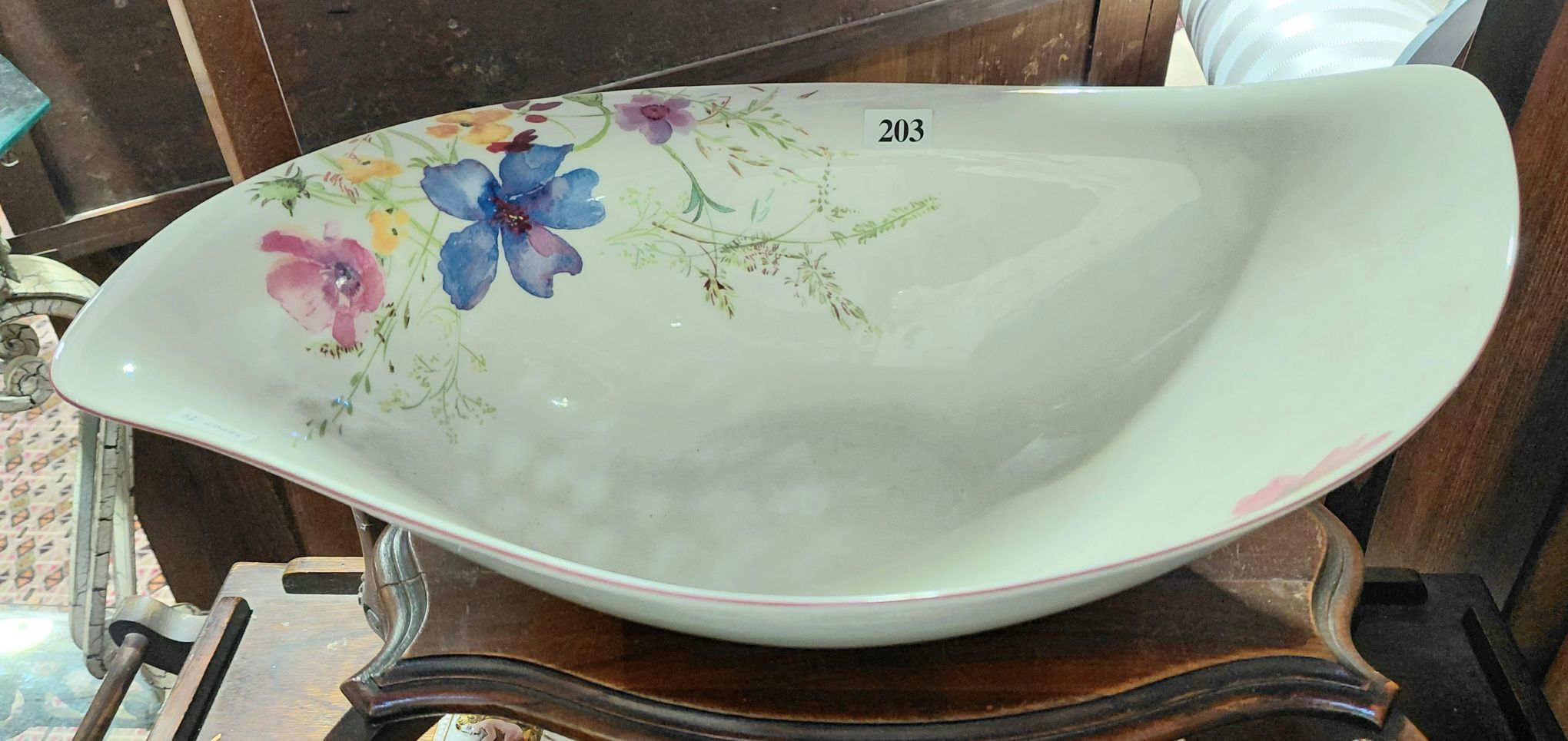 203 · VILLEROY AND BOCH SALAD BOWL