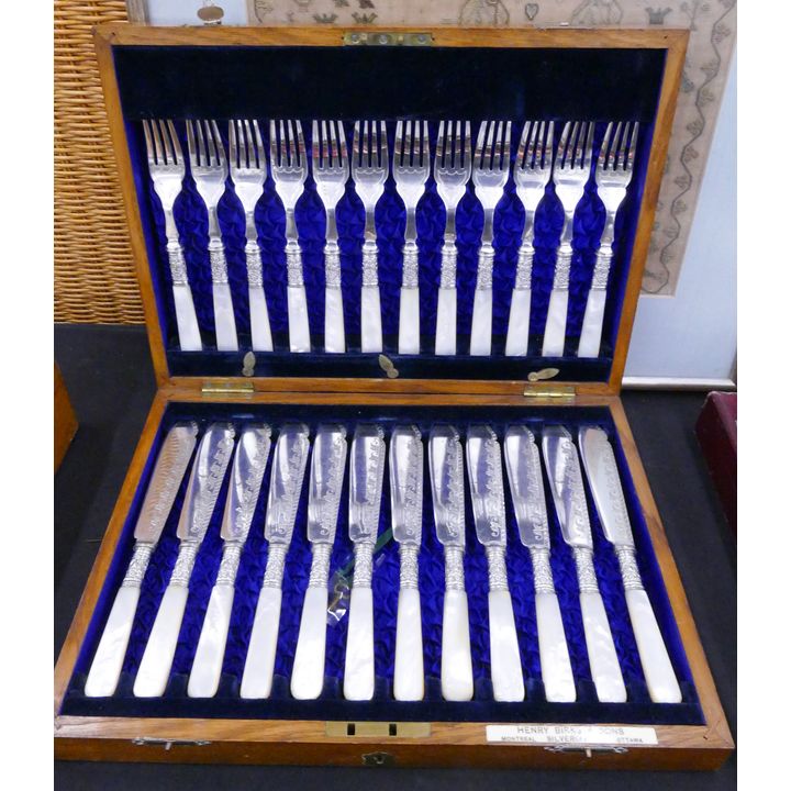 English MOP Handled Fork & Knife Set in Case- 13.5''